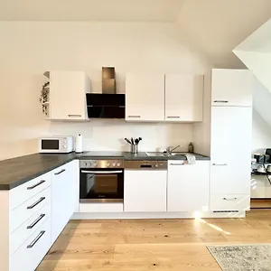 Orestaliving - Penthouse In 1020 Apartamento