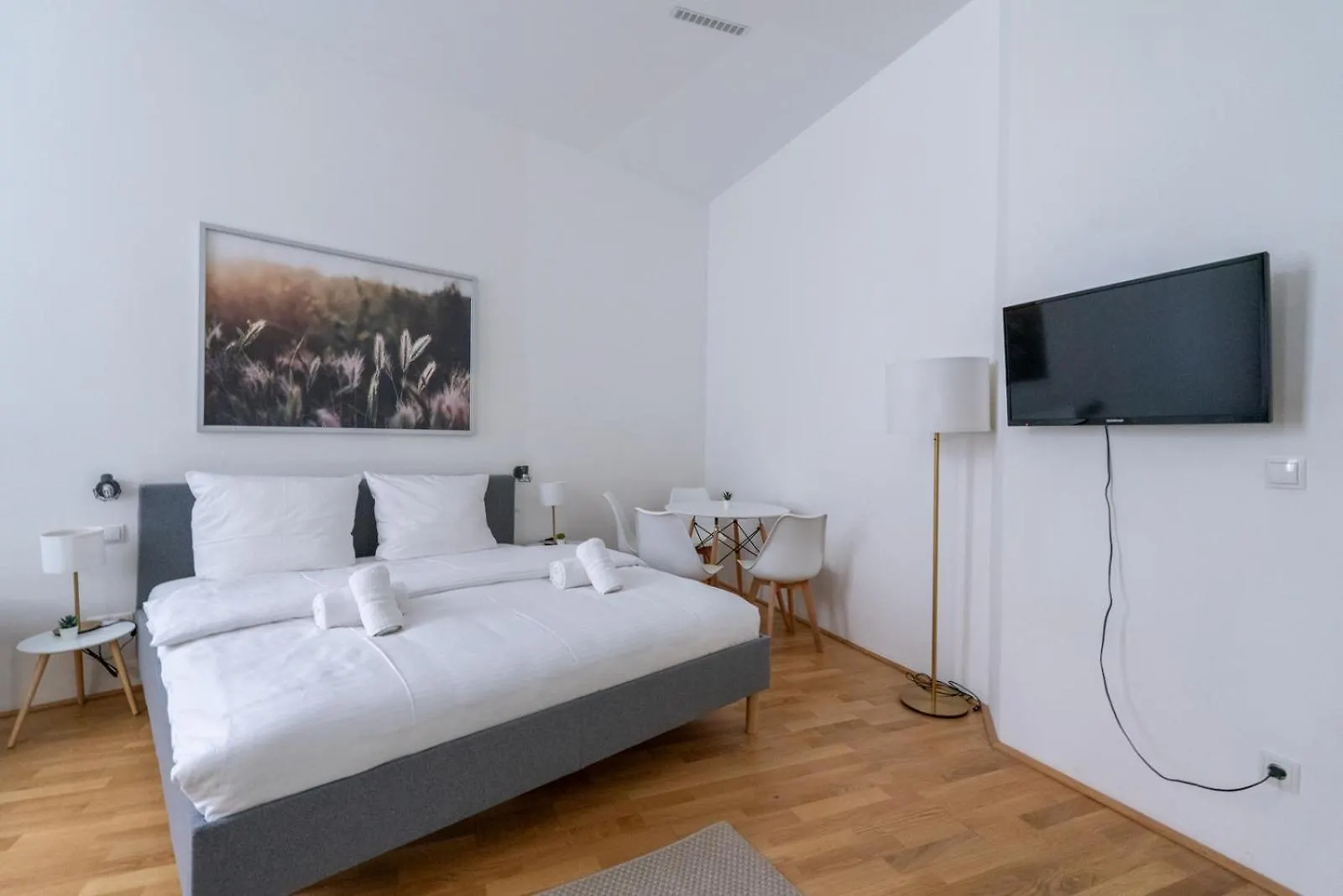 Air Conditioning 330 Mbit Wifi Self Check-In Vienna 0*,